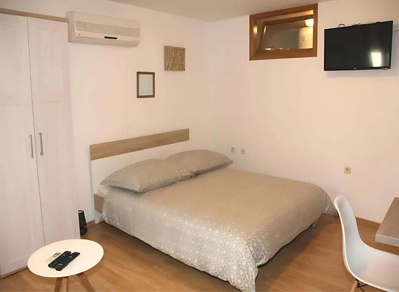 Sunny Rooms And Suites Шибеник Экстерьер фото